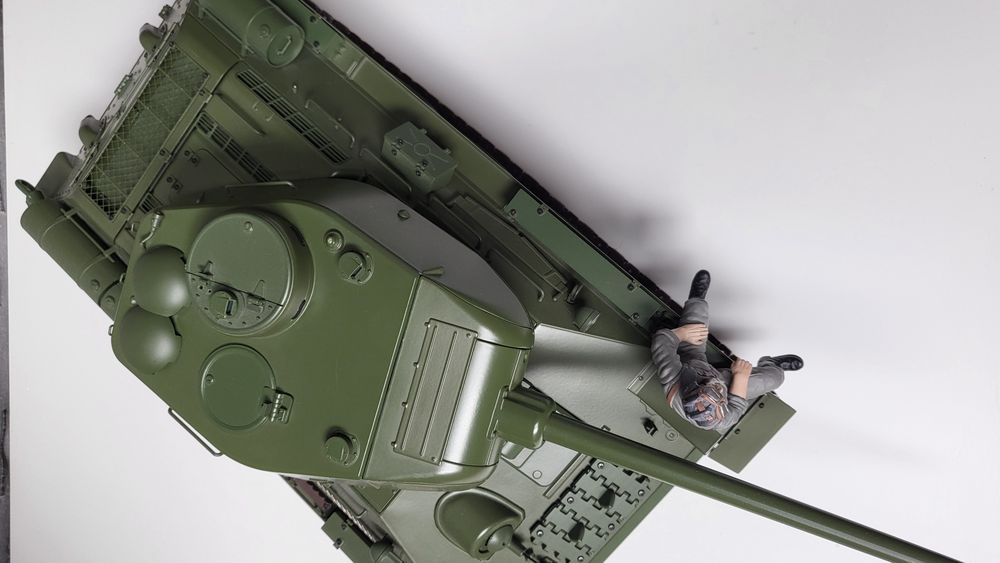 Model czołgu T-34-85 skala 1/16