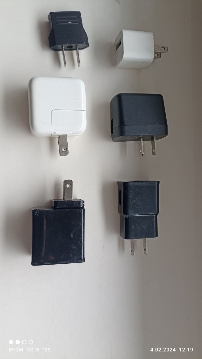 Ładowarki  USB z USA Samsung Apple,przejściówka