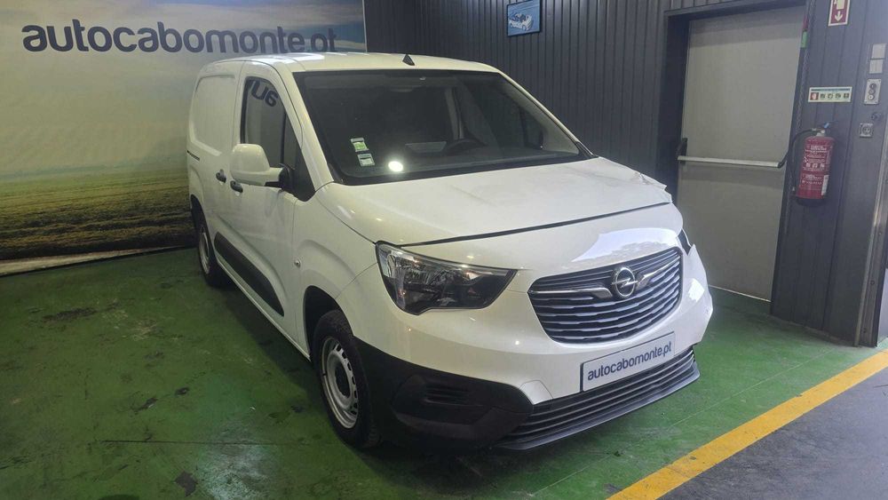 Opel Combo 1.5 CDTI - Salvado