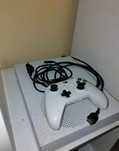 Xbox One S 1Tb + Pad
