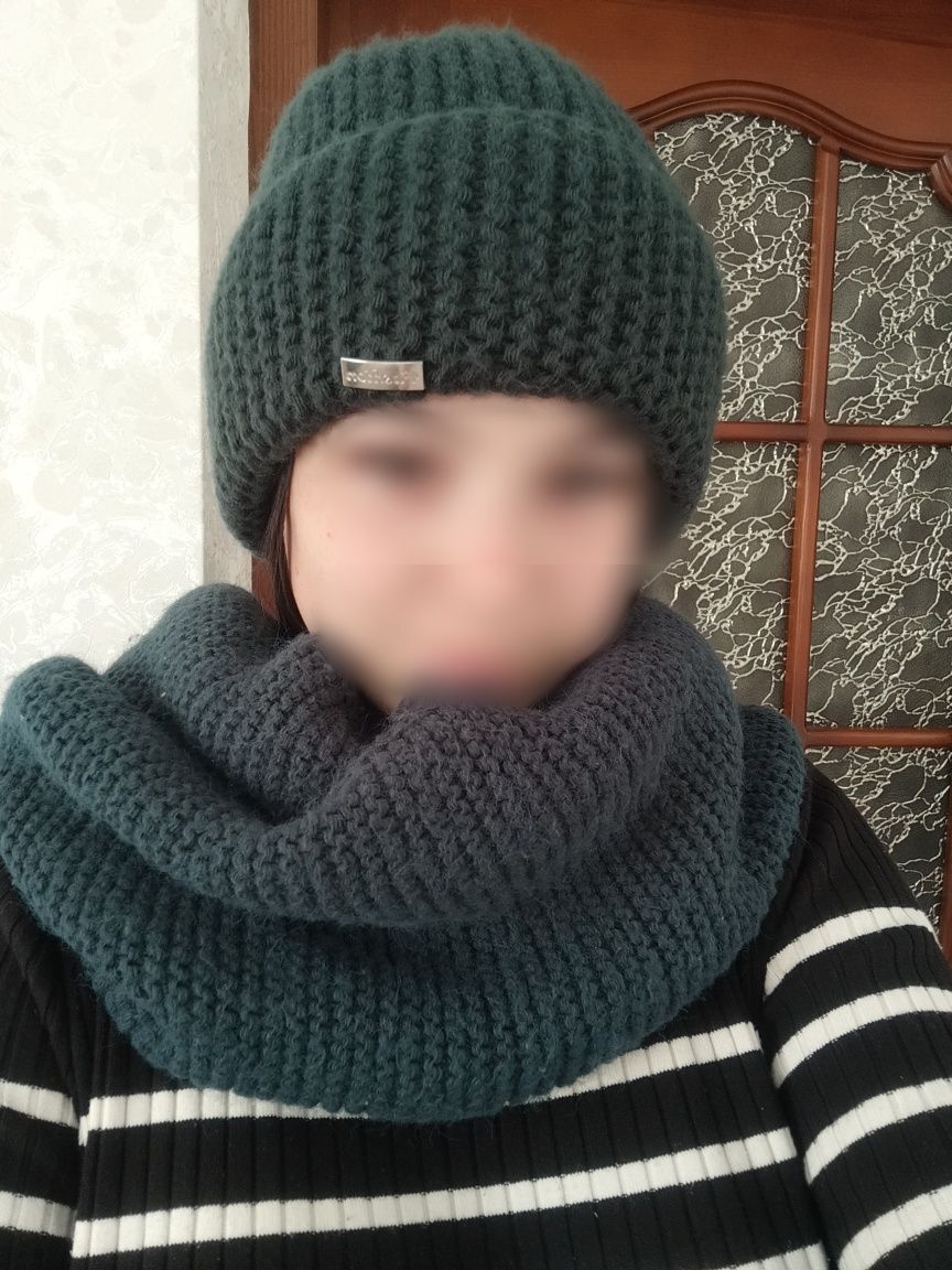 Комплект жіночий (шапка та шарф)