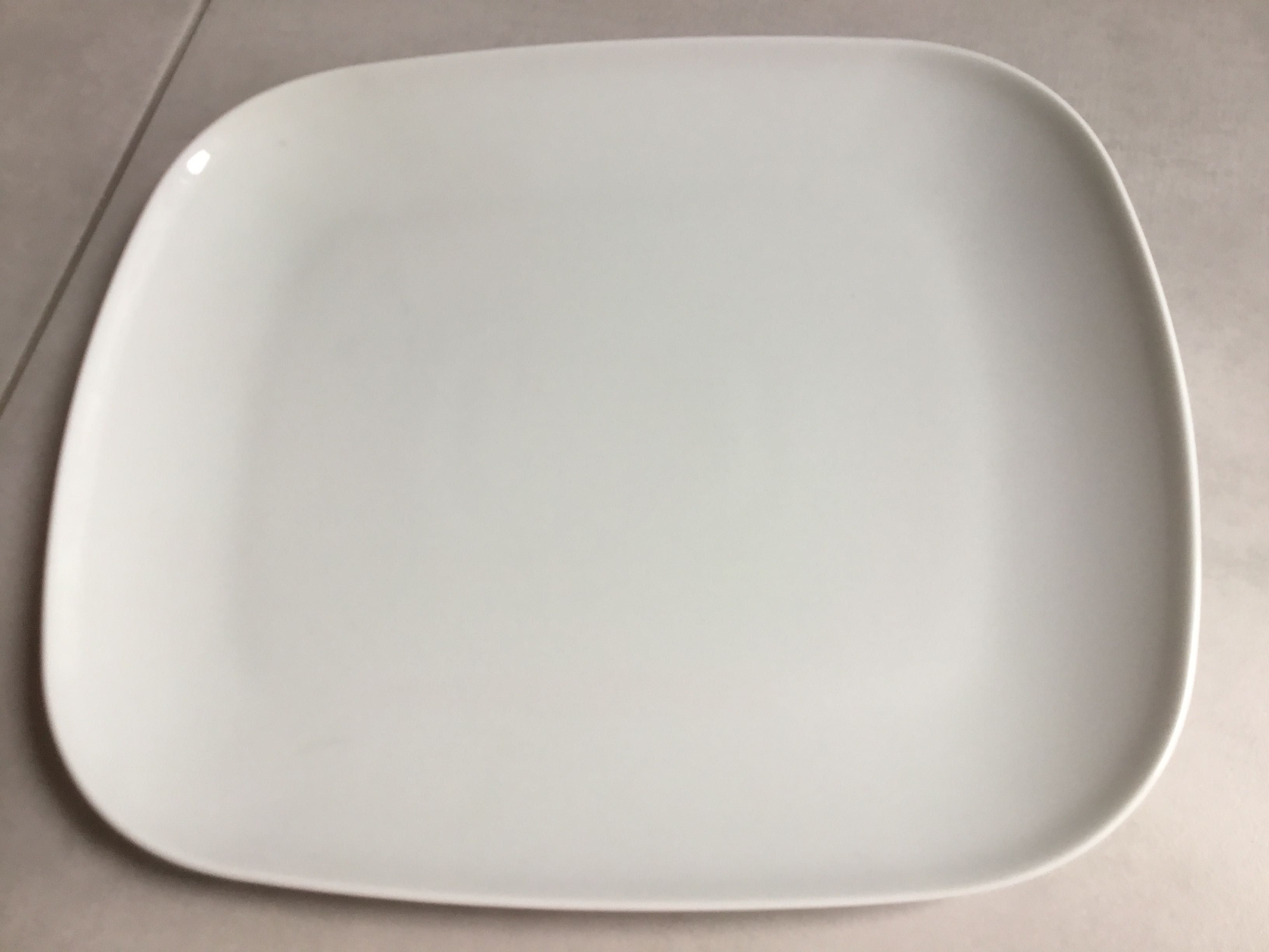 talerz biały Ikea