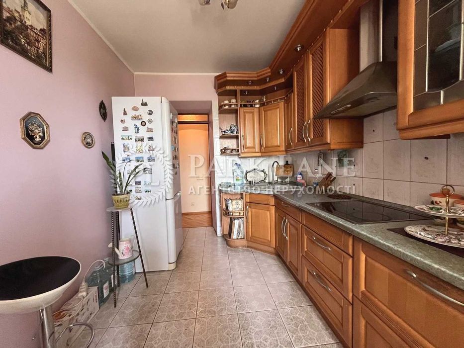 3К Старонаводницька, 8 Печерський р-н Центр