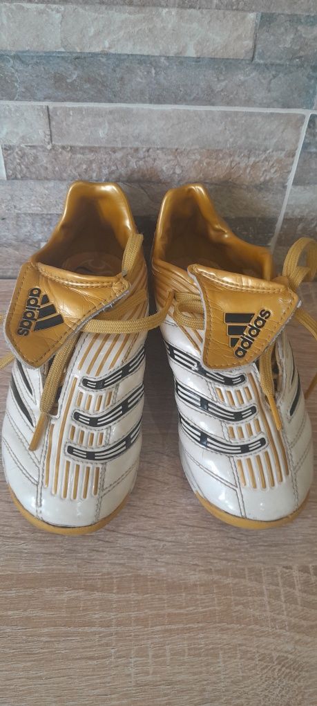 Halówki adidas rozmiar 29