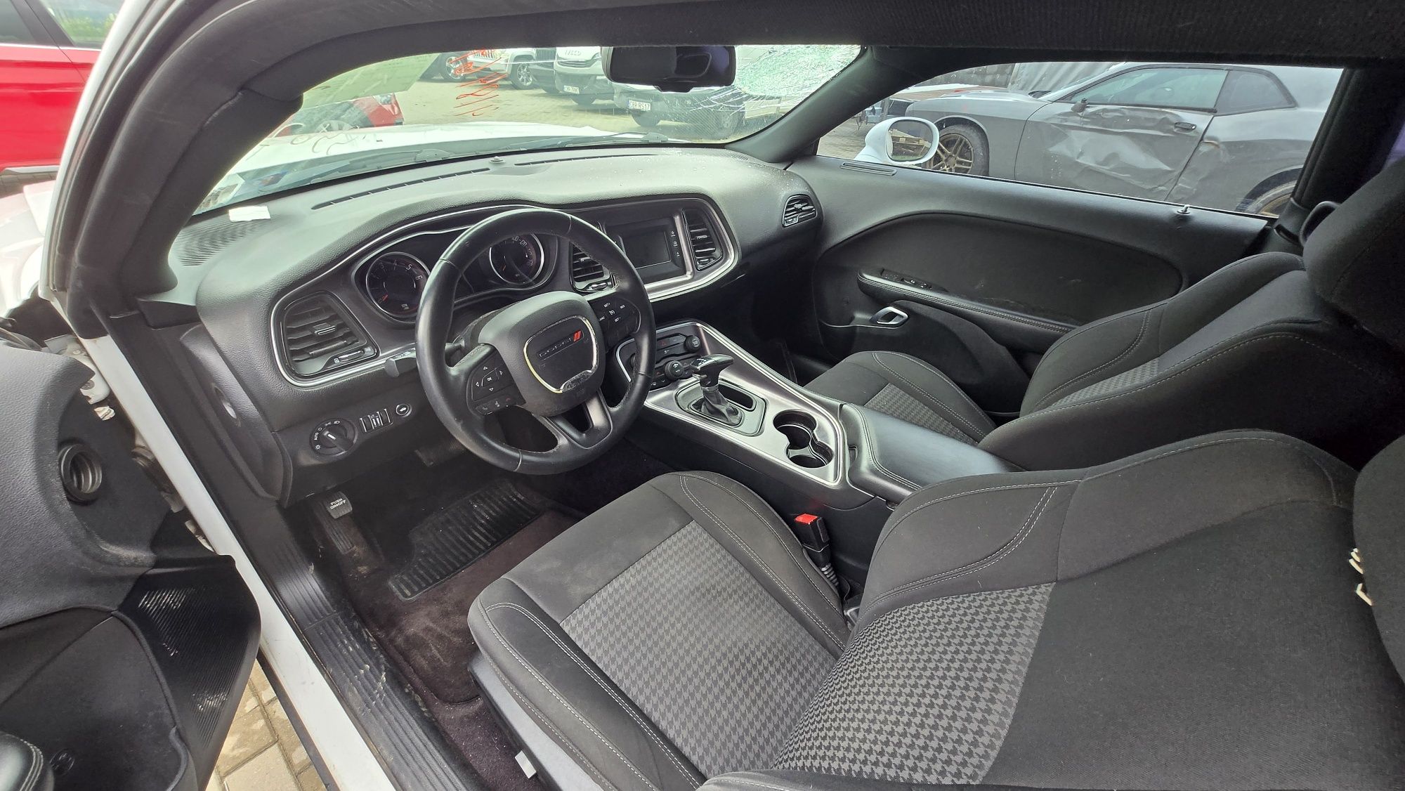 Dodge Challenger SXT 3.6 V6 2016