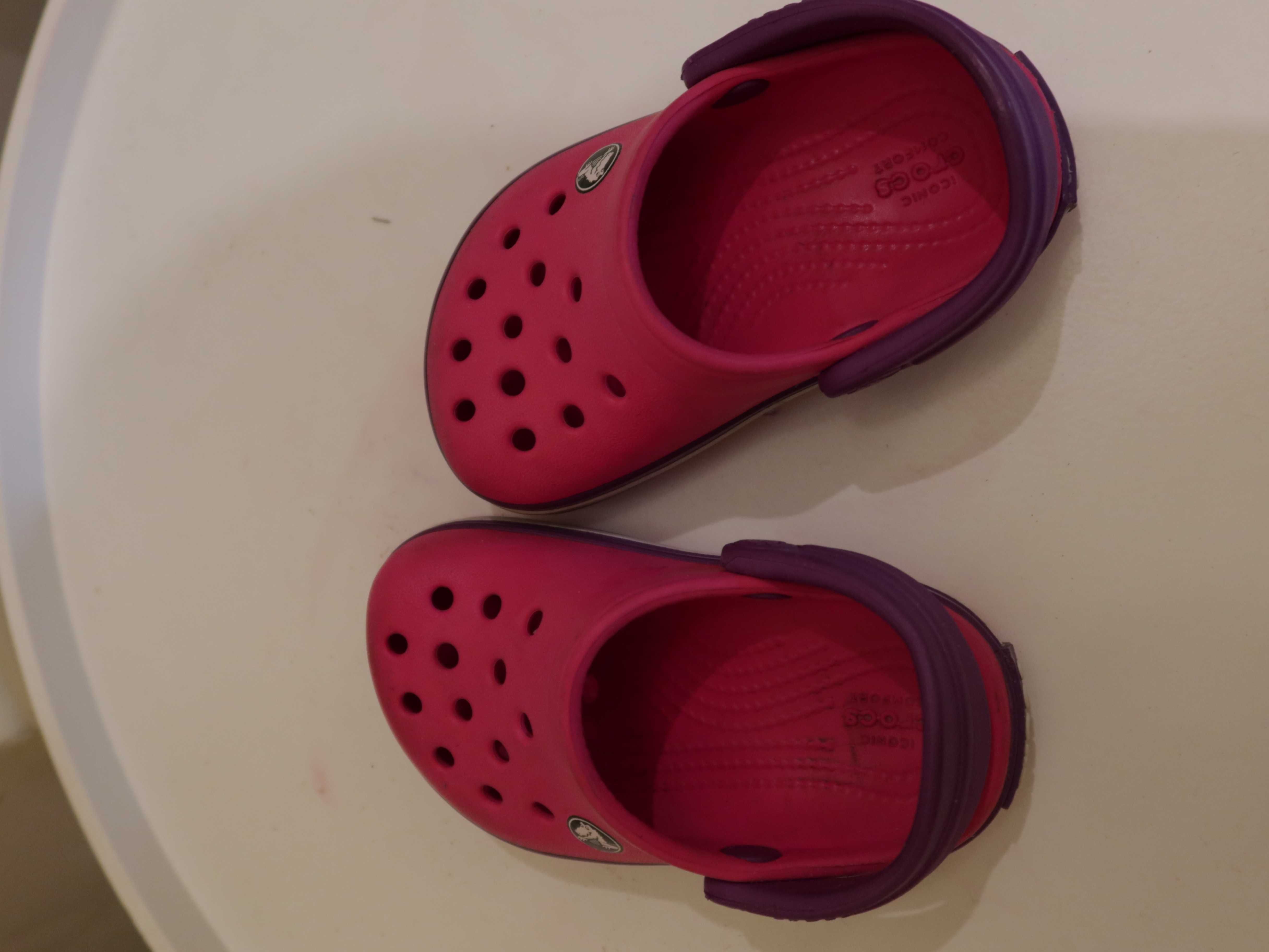 Дитячі капці гумові Crocs б/в розмір виробника C4 рожеві з фіолетовим