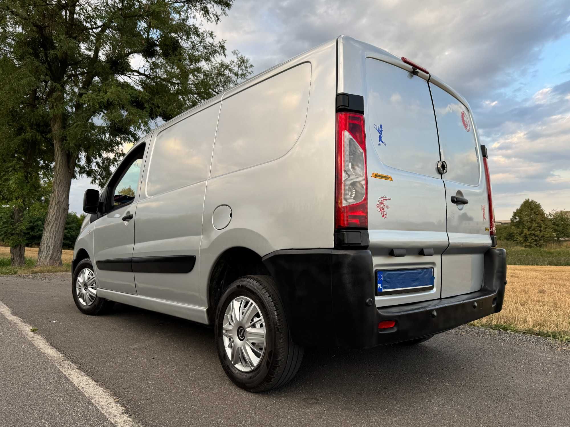 PEUGOT Expert II 1,6 HDI 2013 r. Priv* z Domu Tylko > UMOWA*