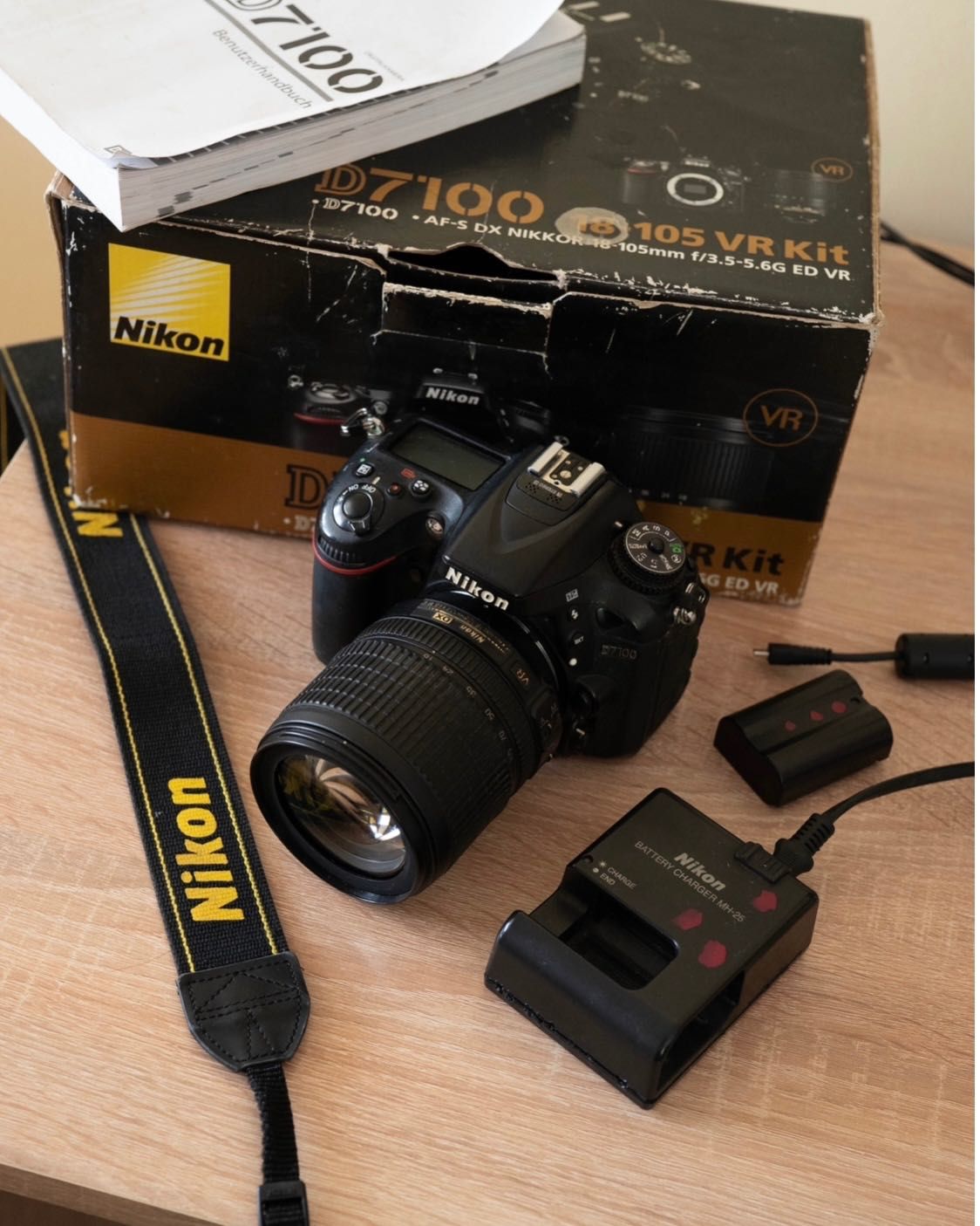 Nikon D7100 + об'єктив 18-105mm VR