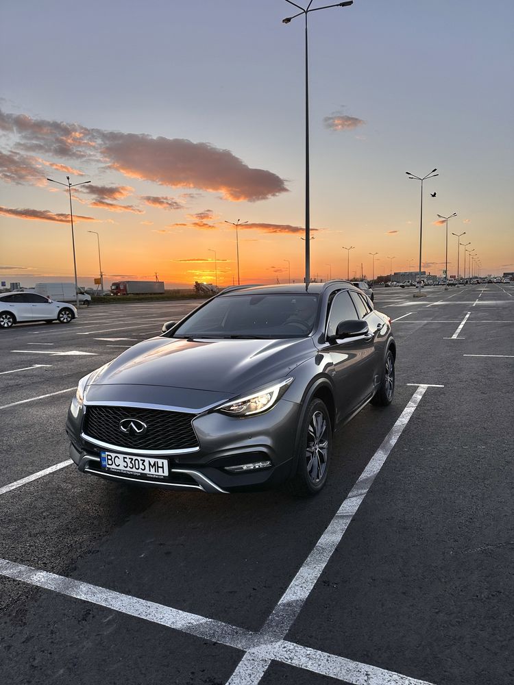 Infiniti QX30 AWD 2017