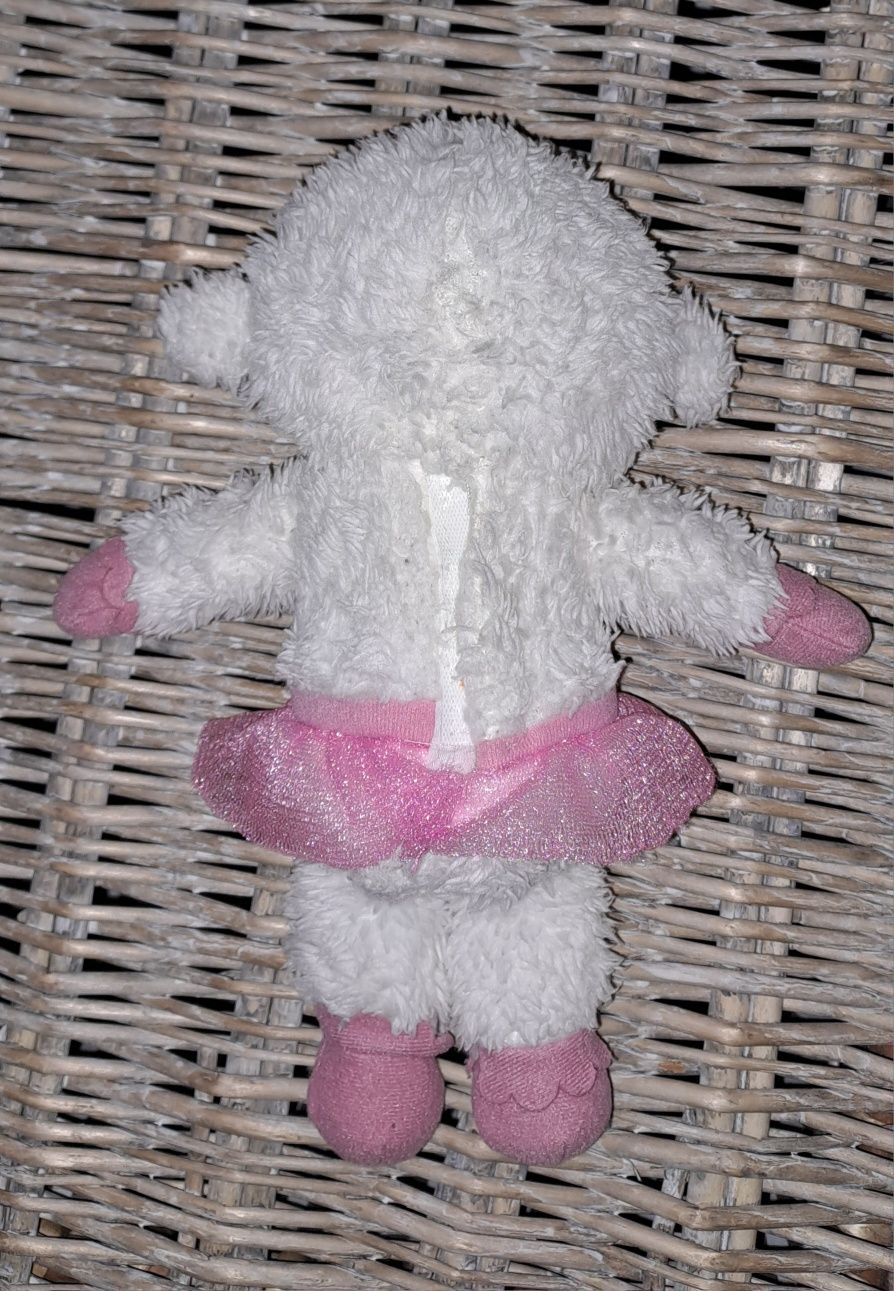 Peluche Lãzinha, Dra. Brinquedos