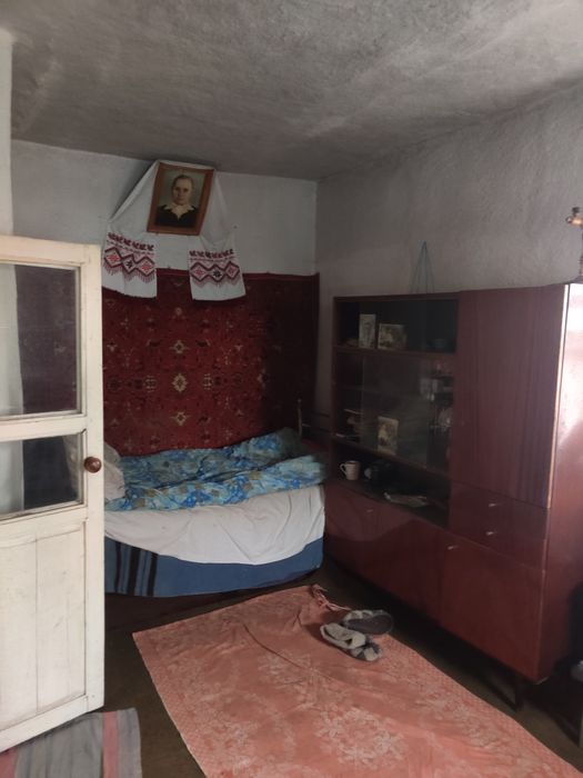 Будинок  в селі Оляниця