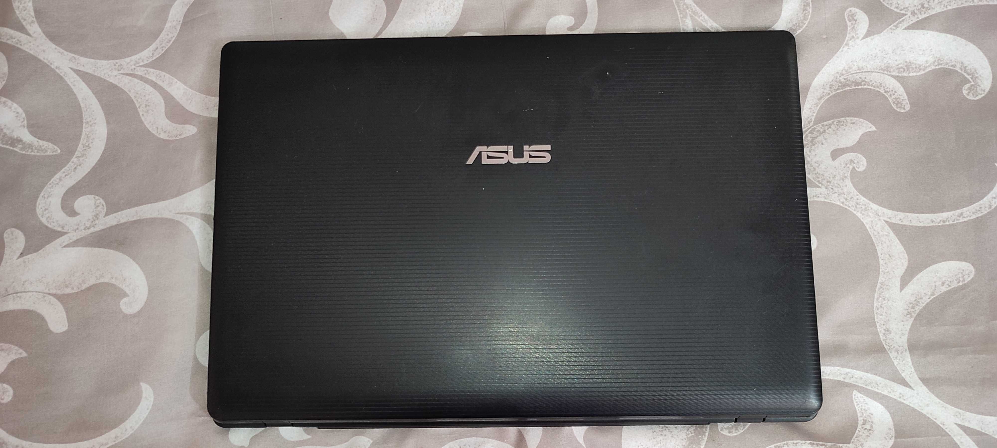 Ноутбук ASUS X75A Екран: 17.3 HD+
