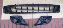 RENAULT MEGANE III 2011 - komplet kratek w zderzaku listwy