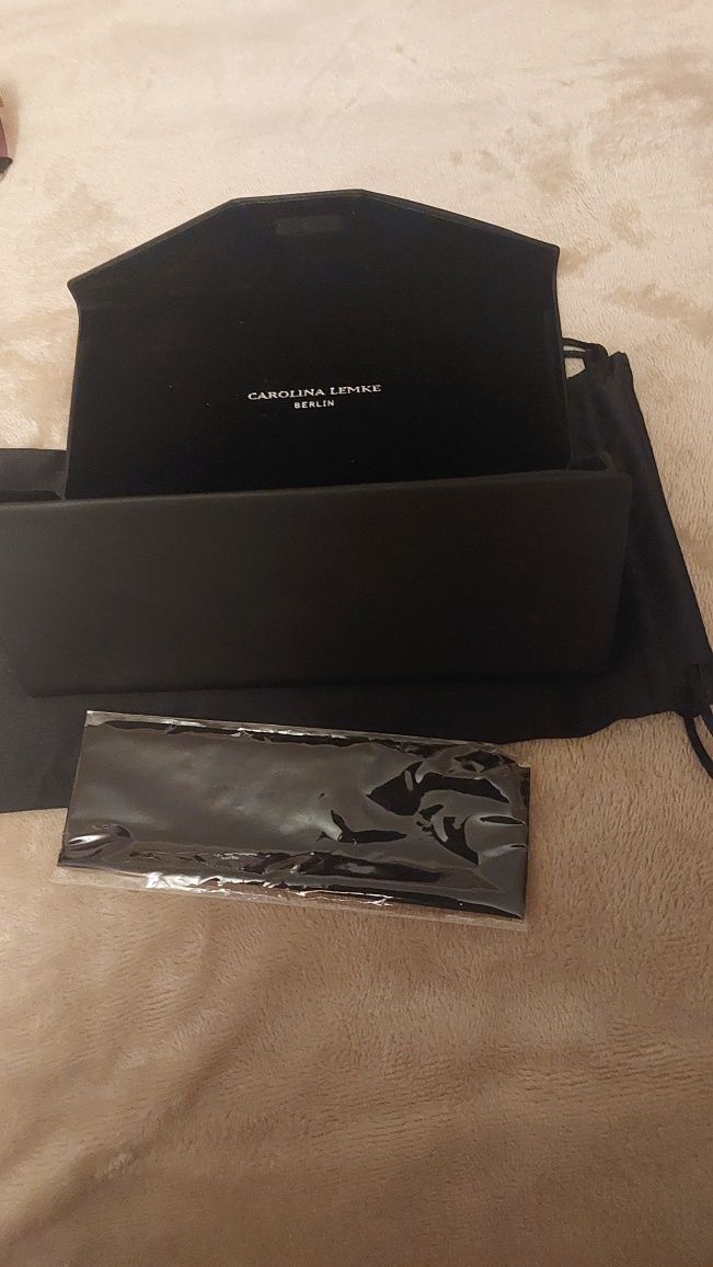 Elegancie etui Carolina Lemke Berlin,na okulary