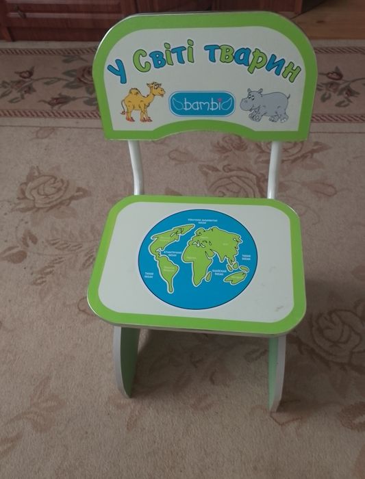 Стіл- парта дитяча, що зростає з дитиною