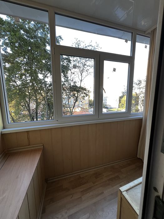 Продам 3-х к.кв Тарасовский въезд Конный рынок метро Защитников 7 мин