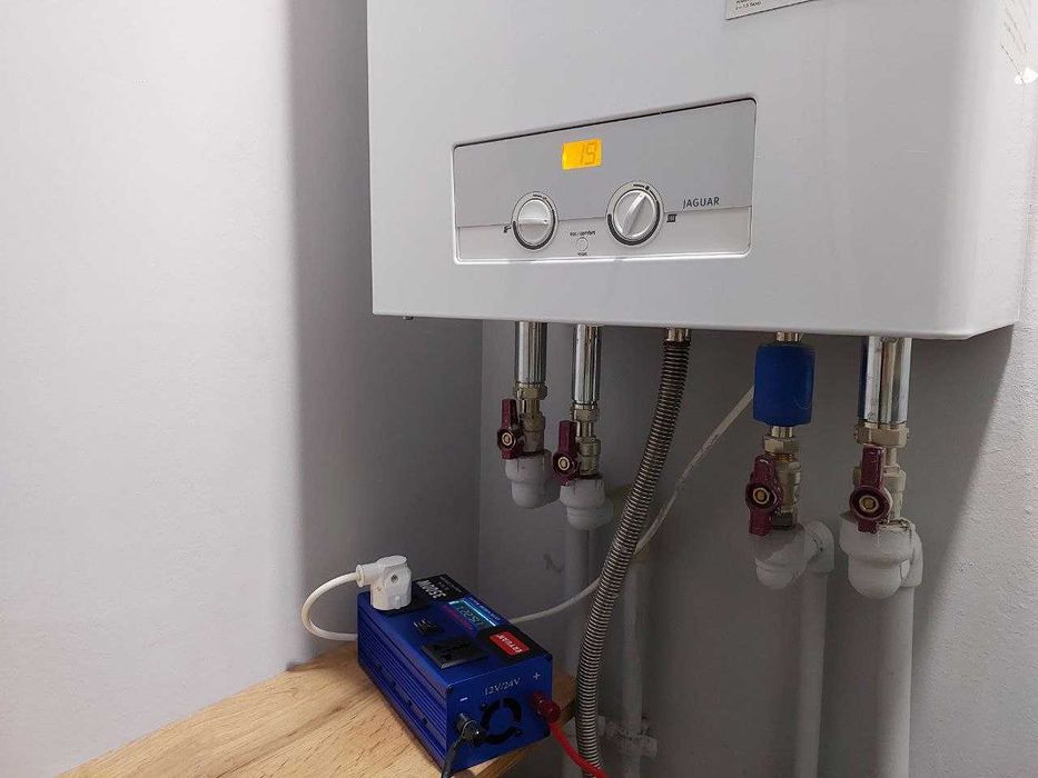 Преобразователь Інвертор 12v-2200v 24v-220v напряжения инвертор↔3500W