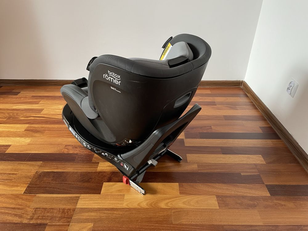 Britax Romer Dualfix iSense i size, 0-18 kg plus baza flex isense