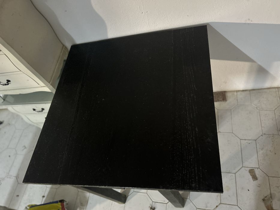 Mesa preta refeição