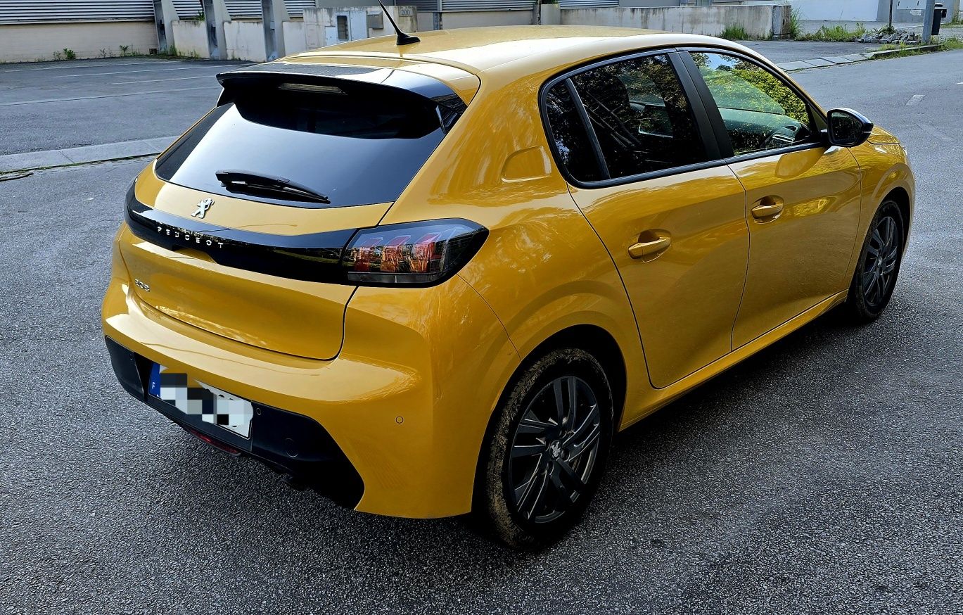 Peugeot 208 1.2 puretch 101cv