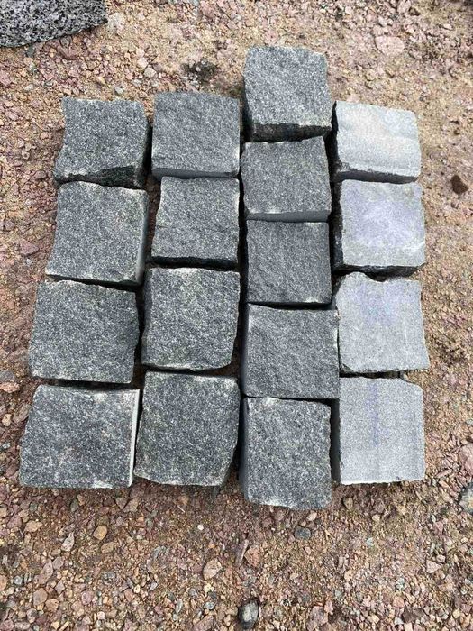 Kostka granitowa z UA – sprzedaż hurtowa z dostawą