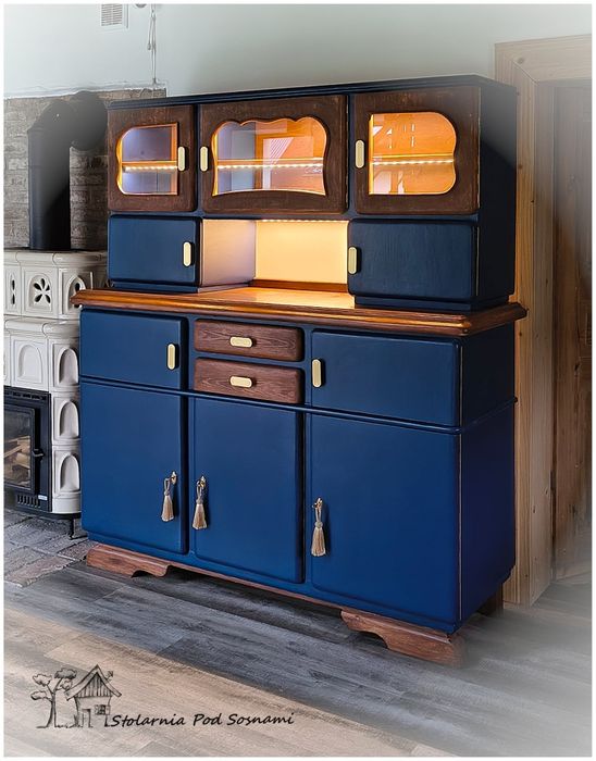 odnowiony kredens prl