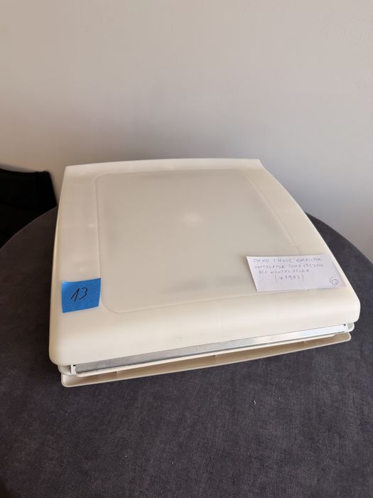 Okno dachowe Thule Omnistor 71803 (bez wentylatora)