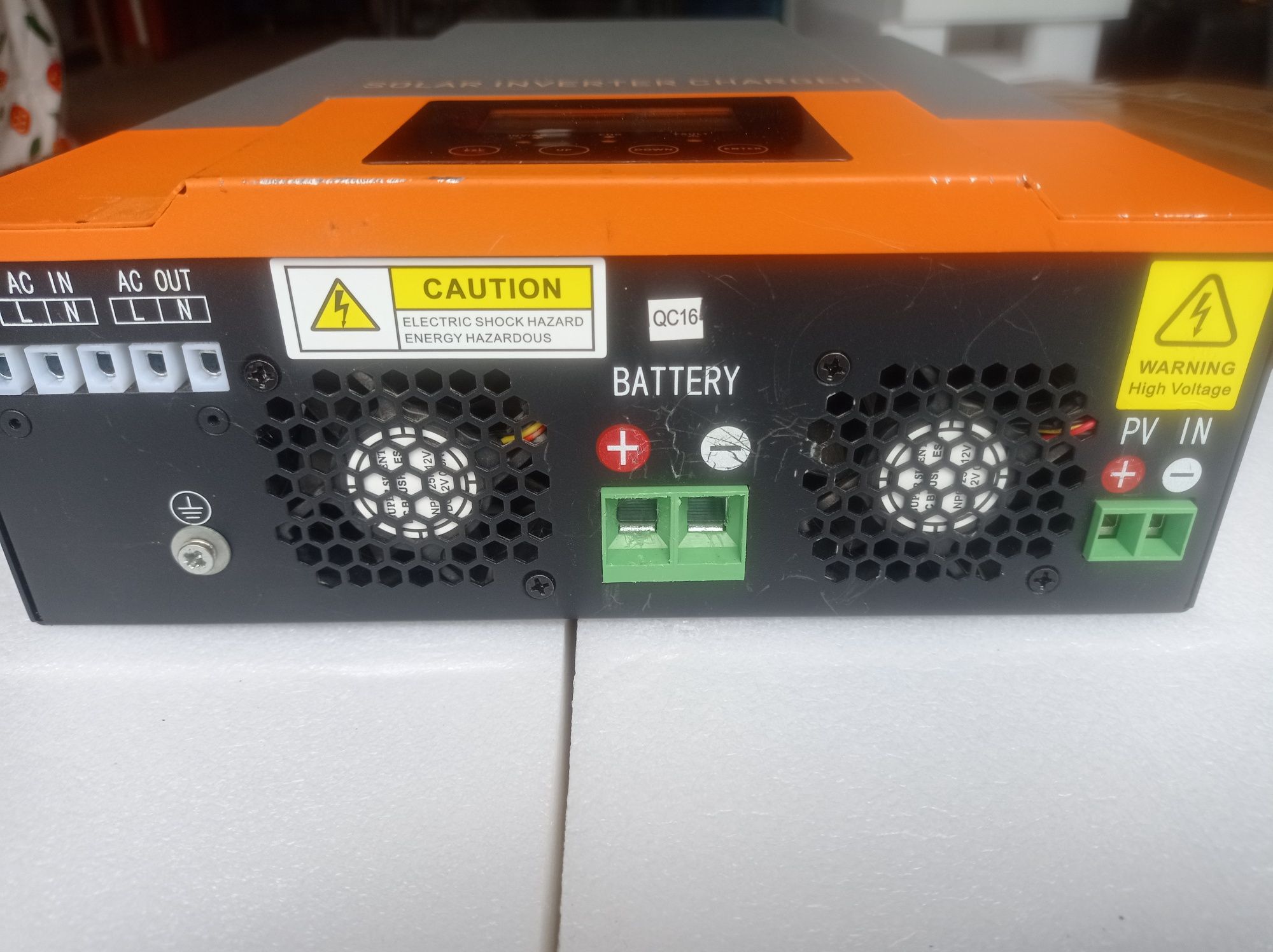 Inwerter hybrydowy 3,2kW 24V