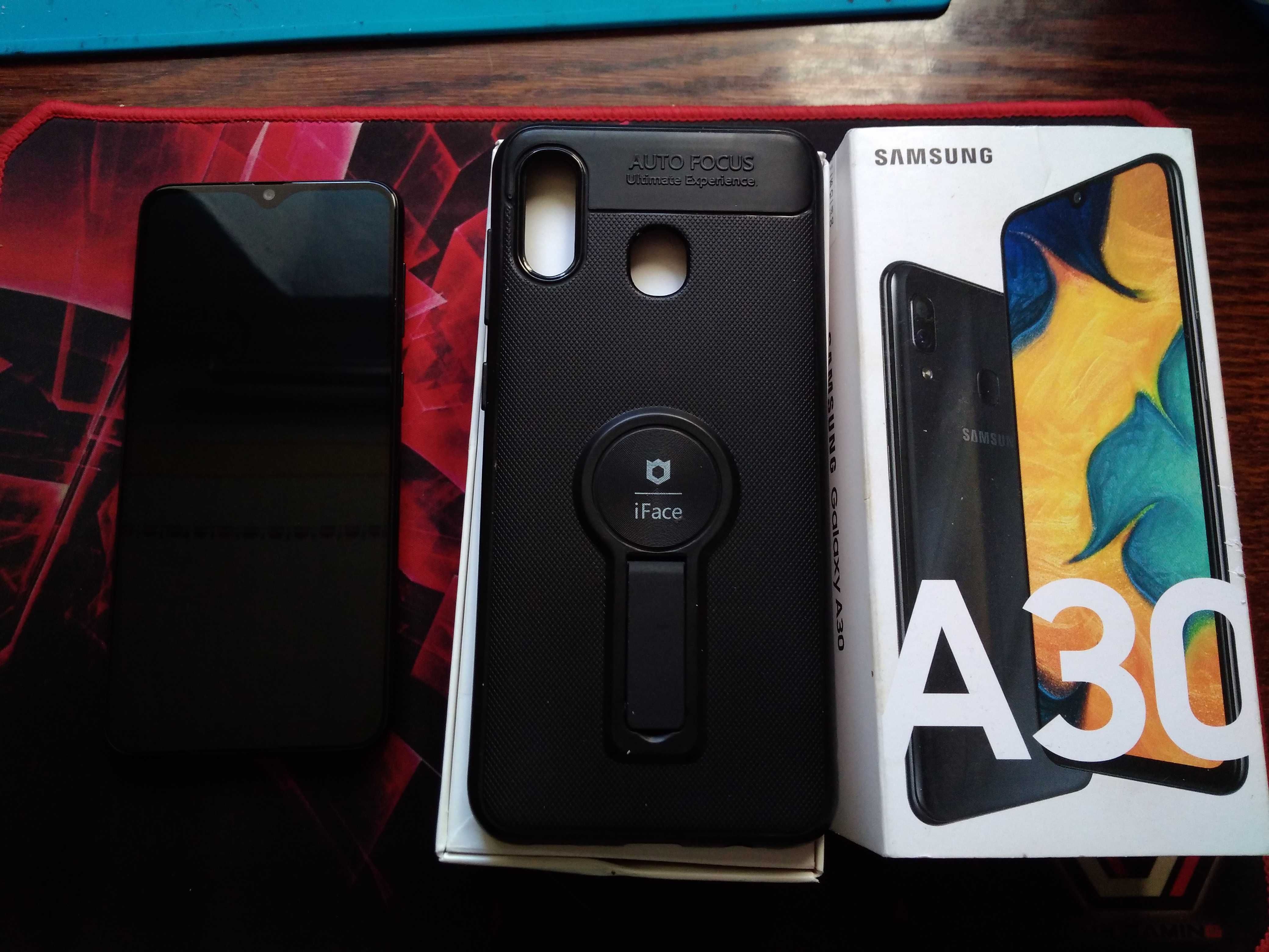 Мобільний телефон Samsung Galaxy A30 3/32GB
