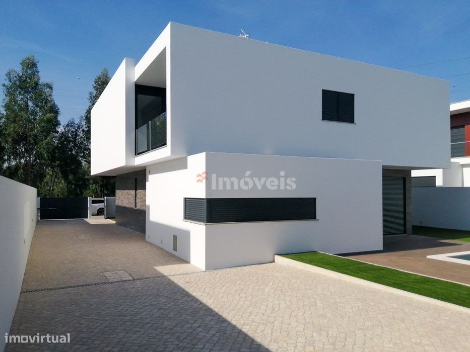 Moradia T5 c/ piscina - Urbanização do Bonito, Entroncamento