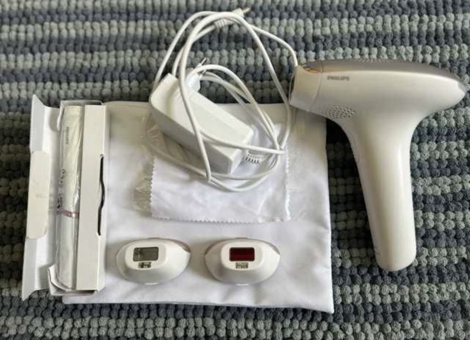 Depiladora de luz pulsada da Philips, modelo Lumea BRI923