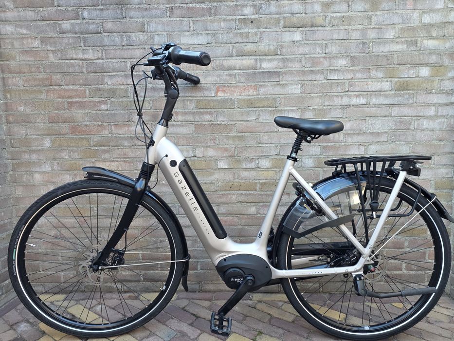 Rower Elektryczny Gazelle Grenoble C8 Smart 53/57/61 Smart