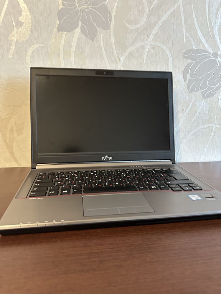Ноутбук Fujitsu LifeBook E746