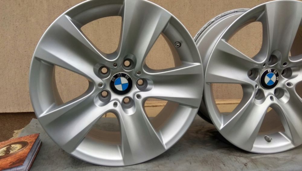 Felgi styling 327 BMW F10 z oponami zimowymi 225/55r17
