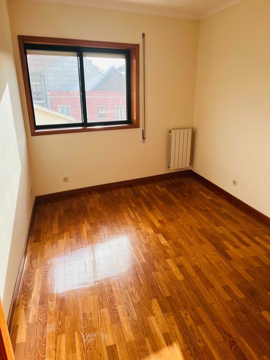 T2 com garagem junto à Quinta do Covêlo