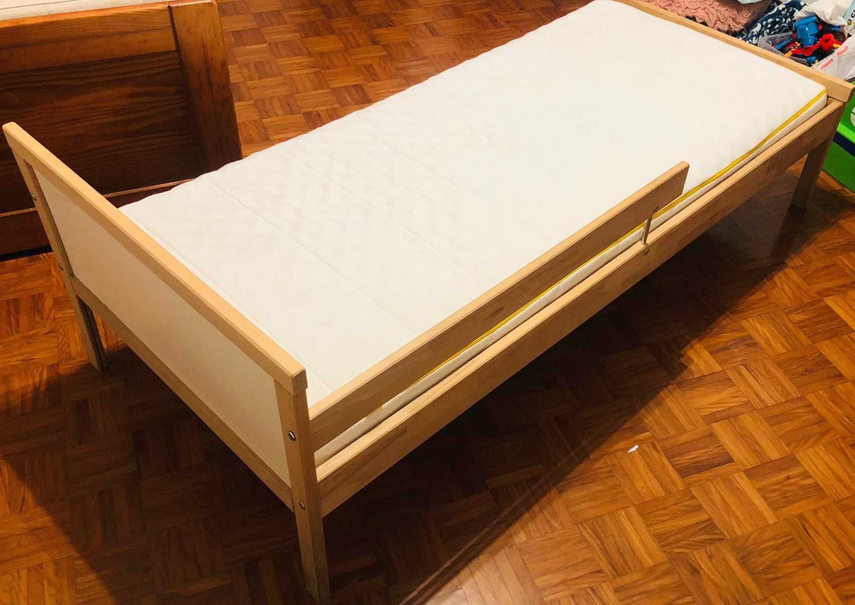 Cama infantil completa! Duas unidades disponíveis