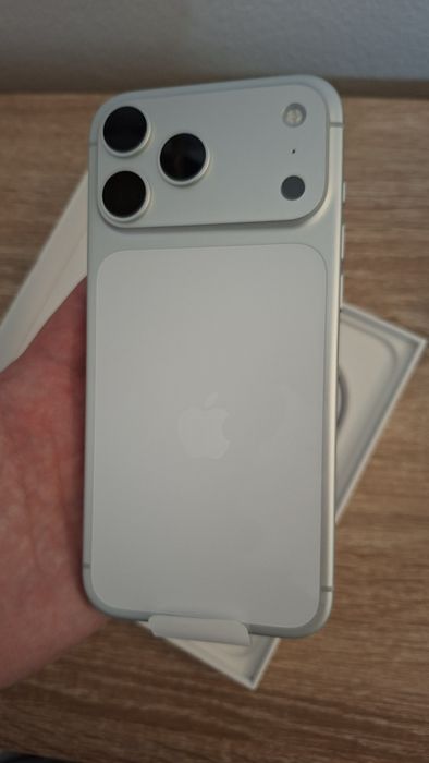 IPhone 17 Pro Max , 256 Gb Silver