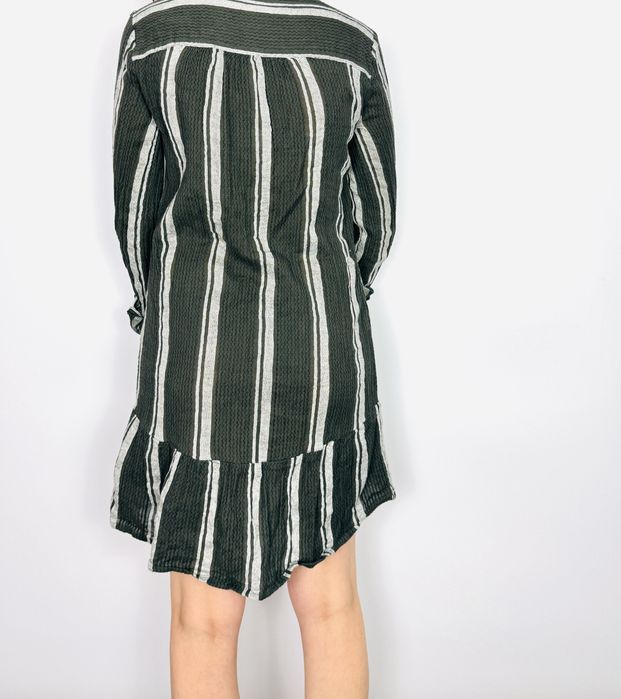 Ciemnozielona sukienka w pionowe paski XS 34 Fransa