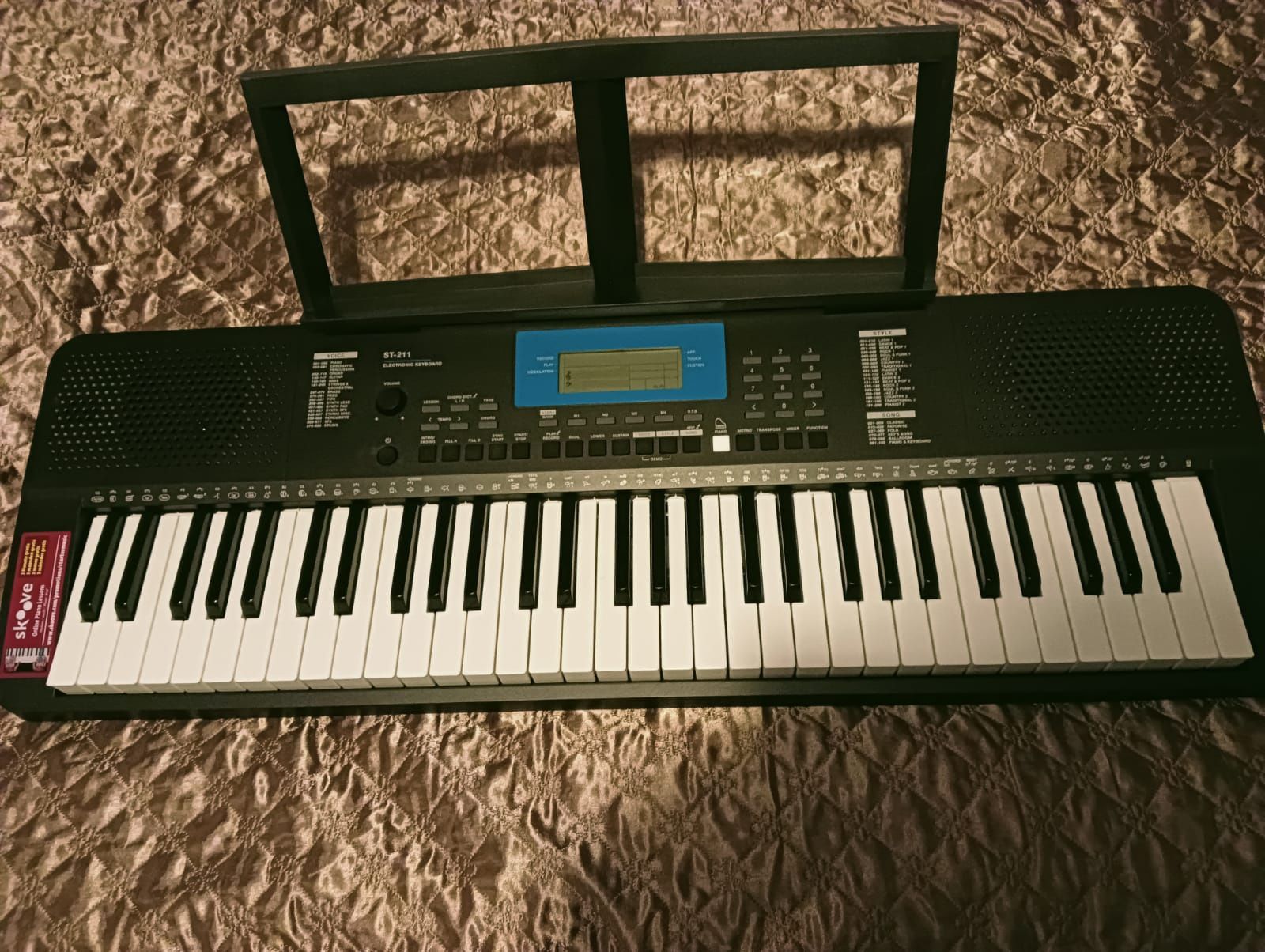 Keyboard ST-211 prawie nowy