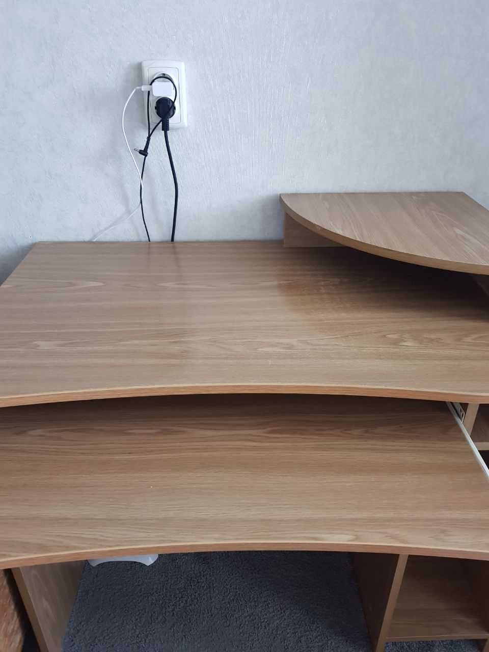 стол компюторный