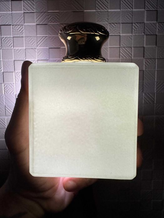 French Avenue Essence de Blanc (LER DESCRIÇÃO)