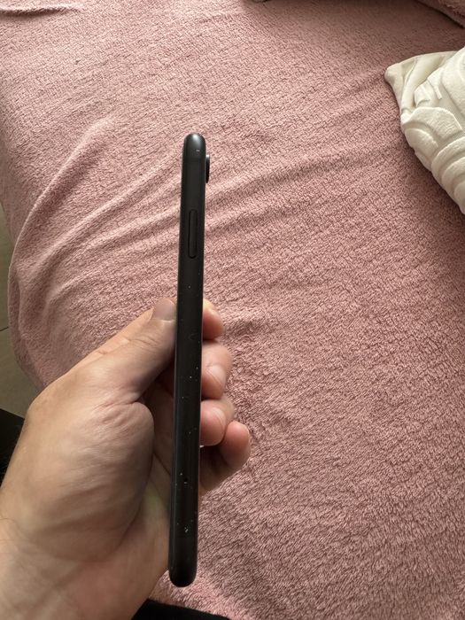 Iphone xr 64 gb, 84 % kondycji baterii, pudelko. Stan dobry.