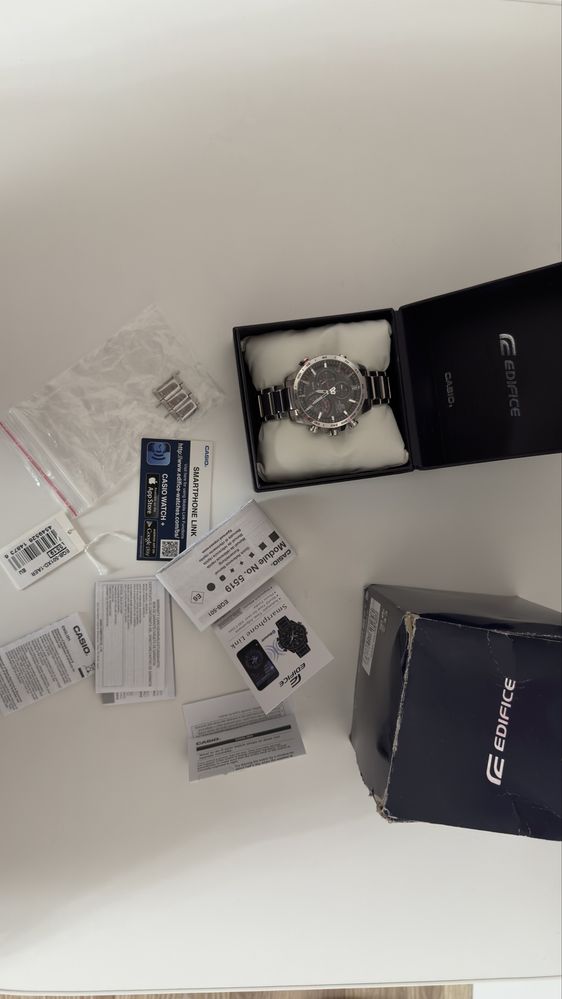 Zegarek CASIO EQB-501XD-1AER - bluetooth