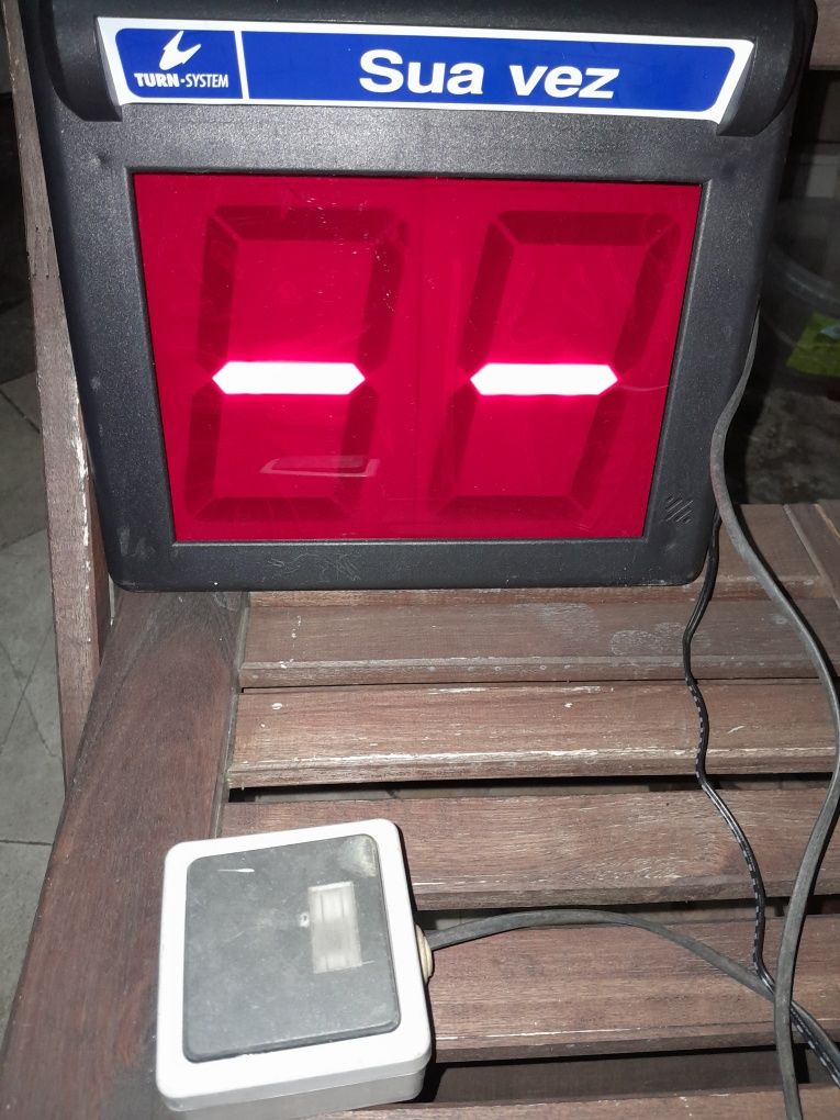 Placar eletrónico número de vez para loja