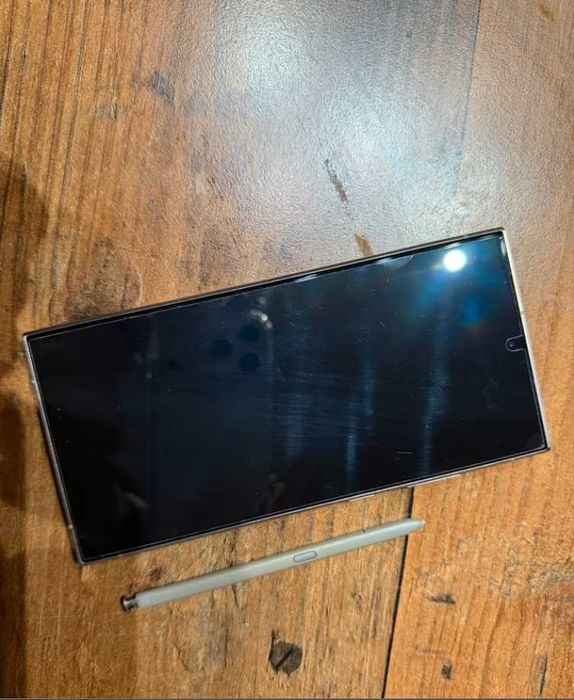 Samsung Galaxy S24 Ultra 256 gb 12 ram na gwarancji