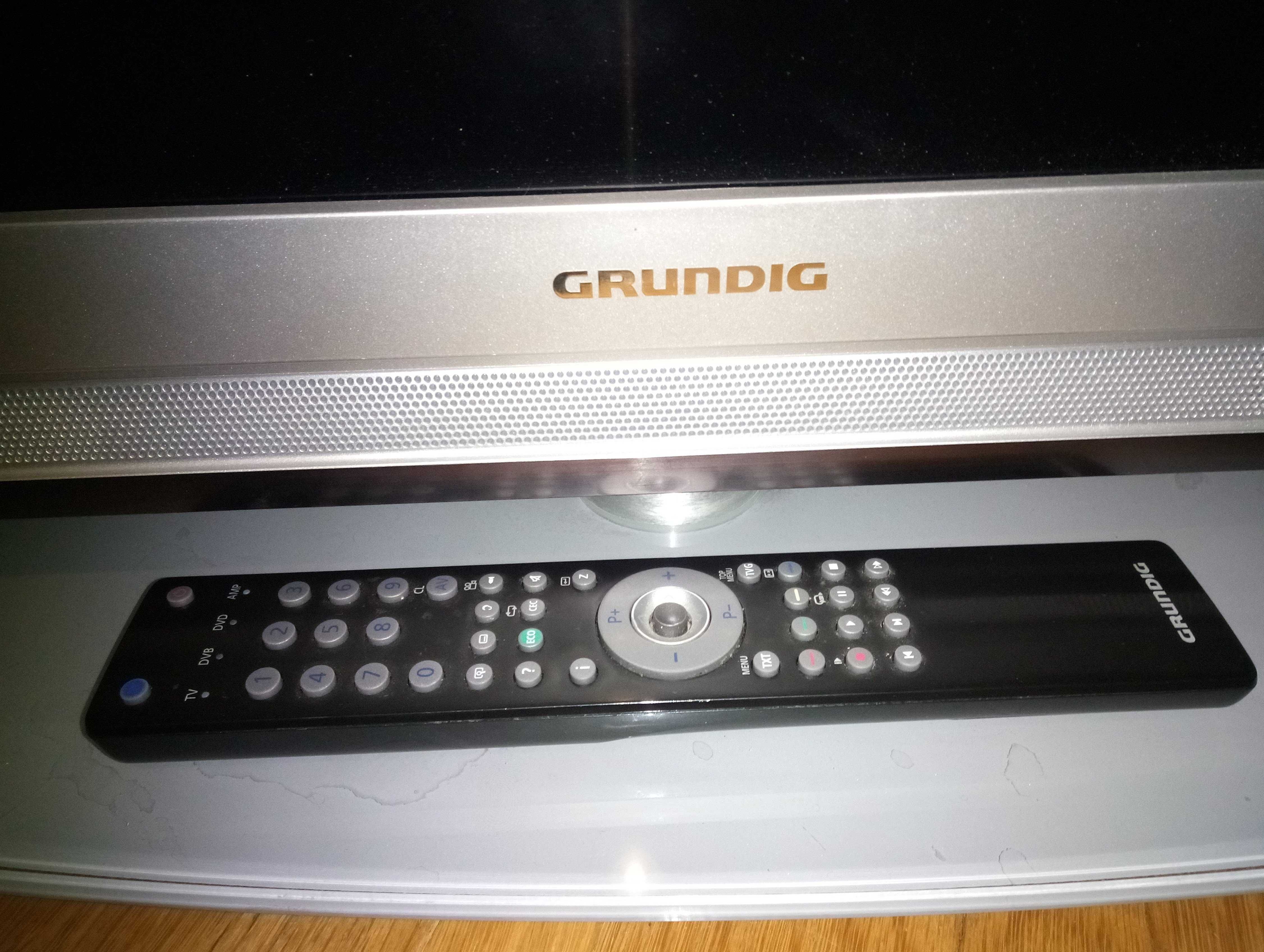 Телевизор Grundig  37" FHD USB