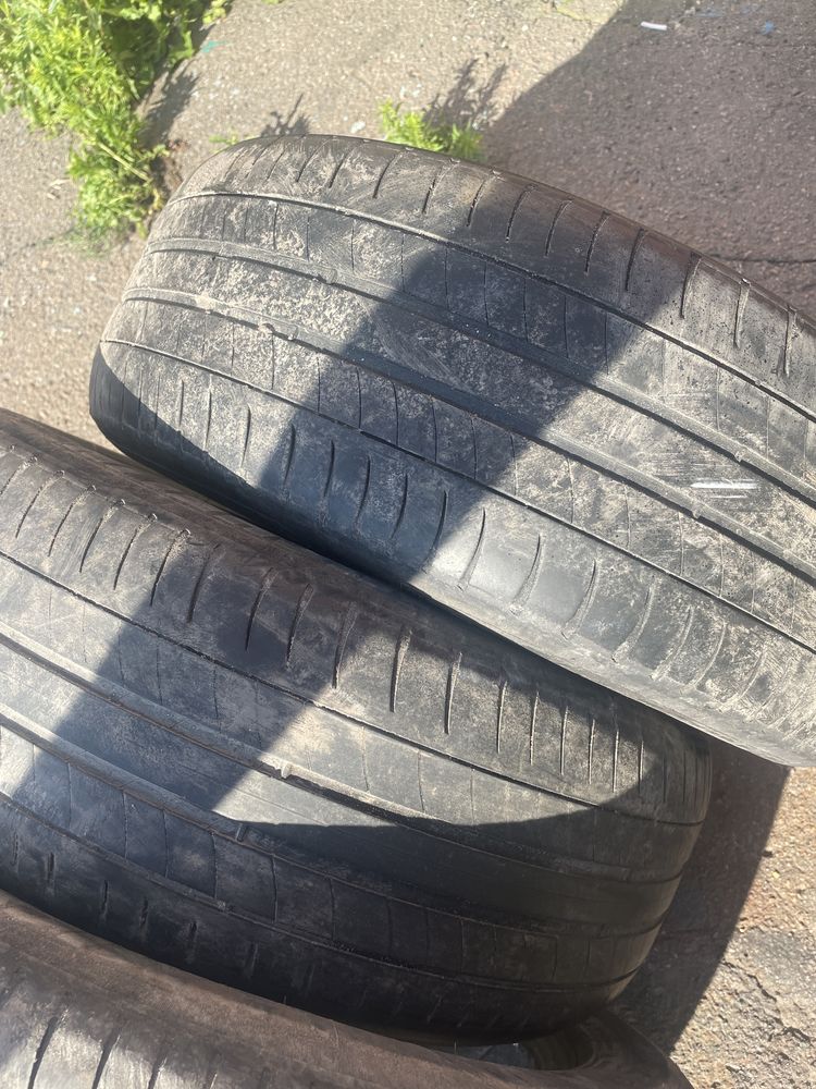 Резина літо Michelin R16