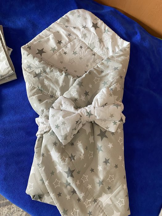 Постільна білизна в дитяче ліжечко