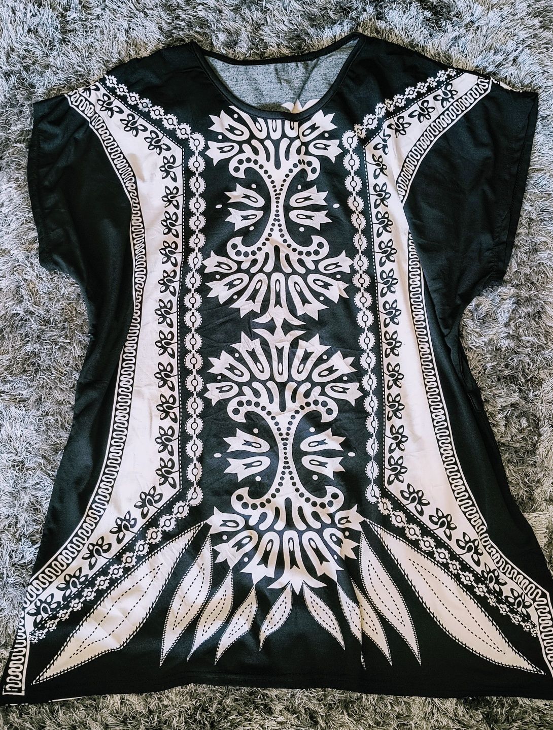 Bluzka rozmiar uniwersalny plus size od 2XL do 4XL stan idealny