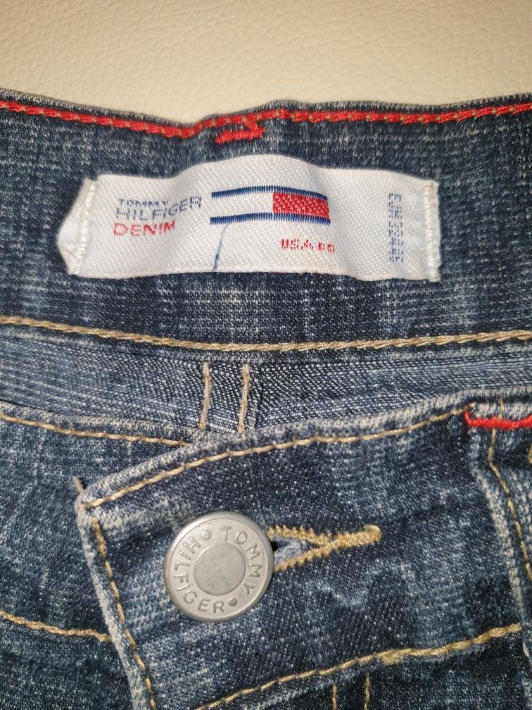 шёрты Tommy Hilfiger original отличное состояние